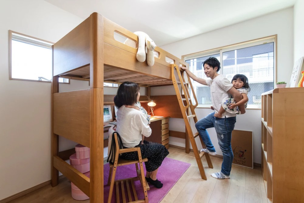 二人で仲良く遊べる子供部屋。